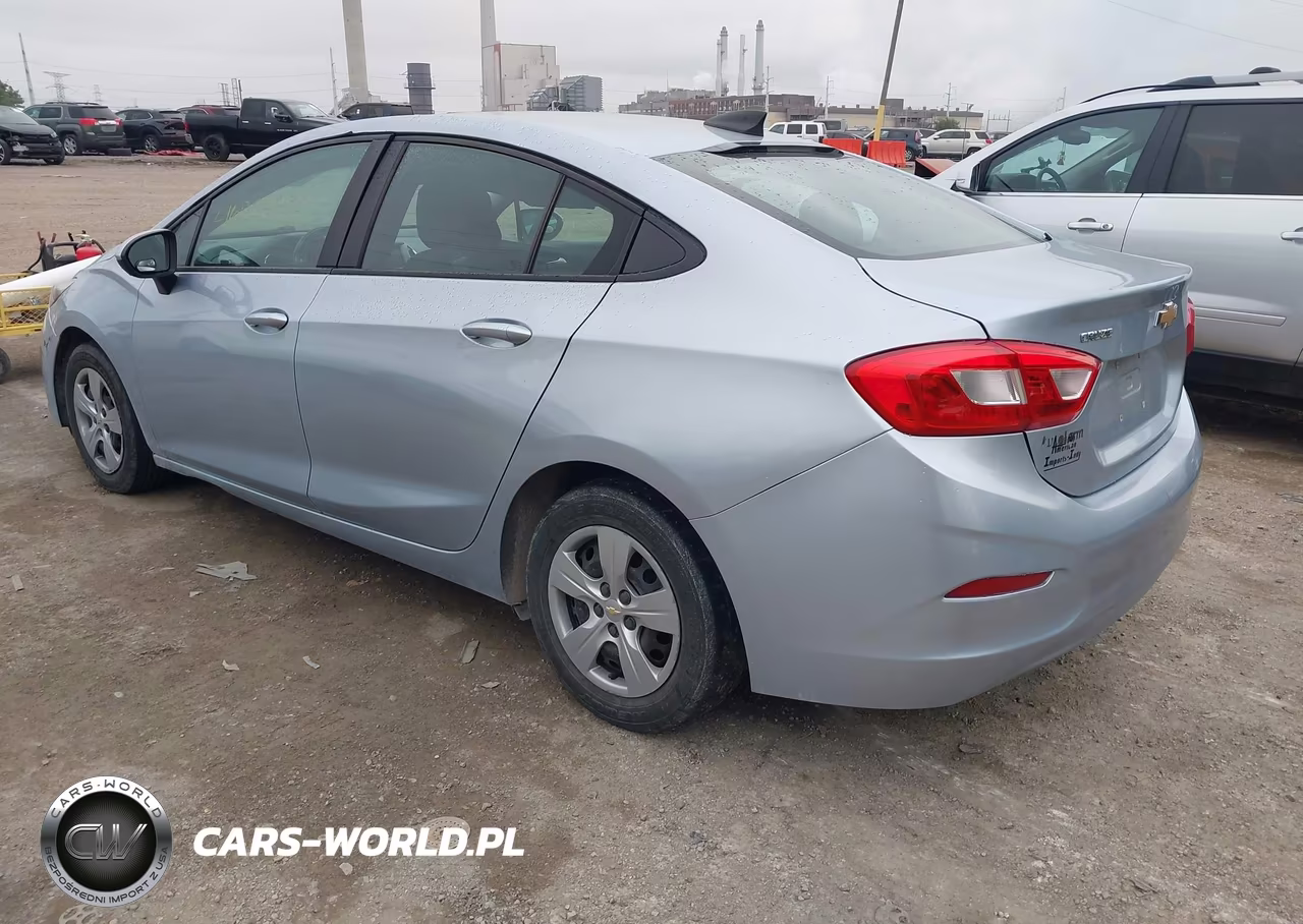 2017 Chevrolet Cruze Ls Auto VIN:1G1BC5SM5H7131031 - 3