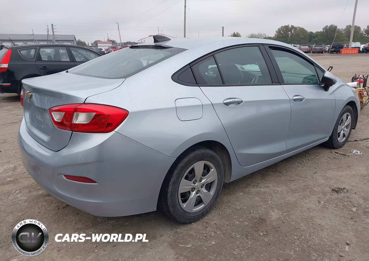2017 Chevrolet Cruze Ls Auto VIN:1G1BC5SM5H7131031 - 4