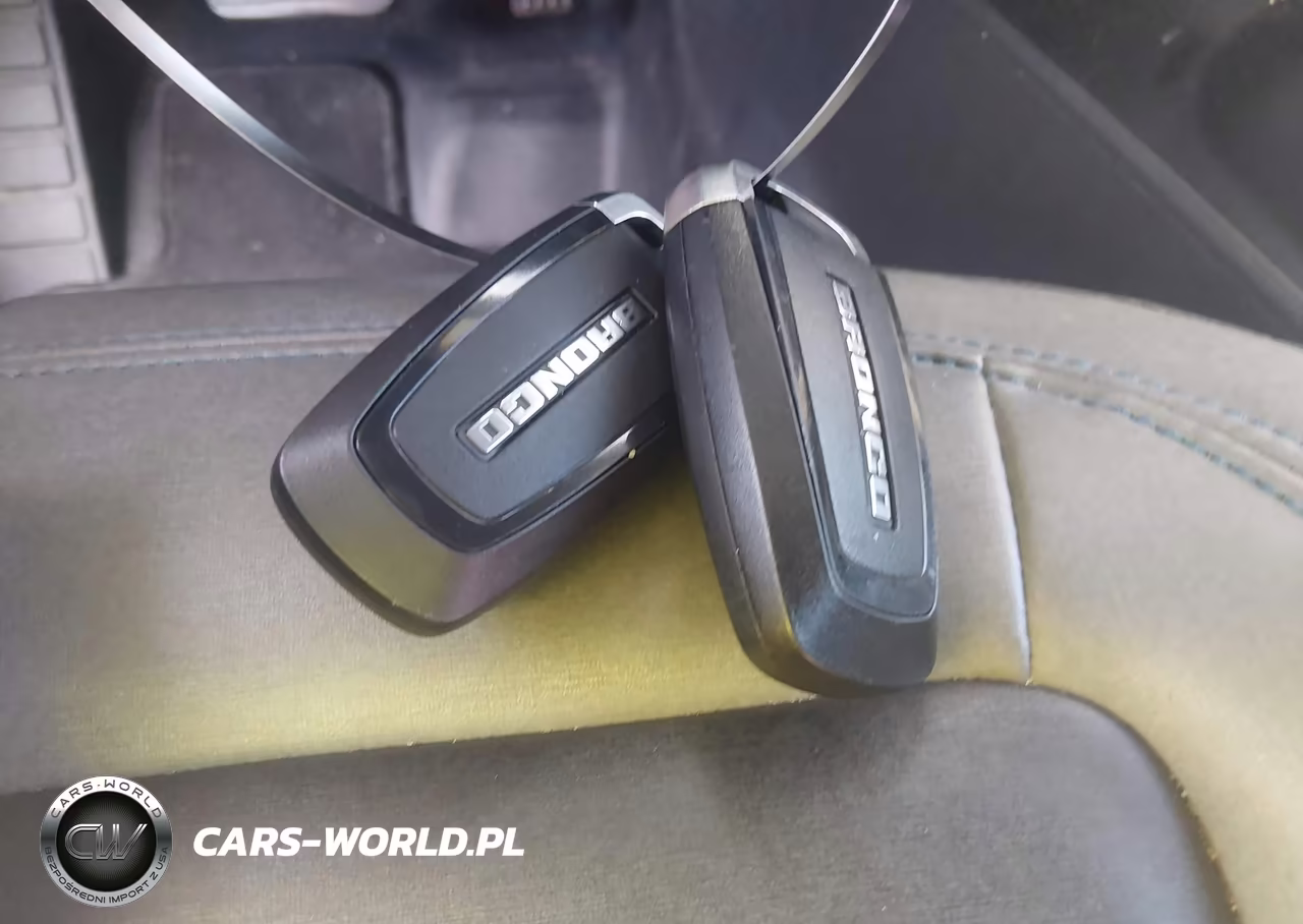 2021 Ford Bronco Black Diamond VIN:1FMDE5CP2MLA67630 - 11