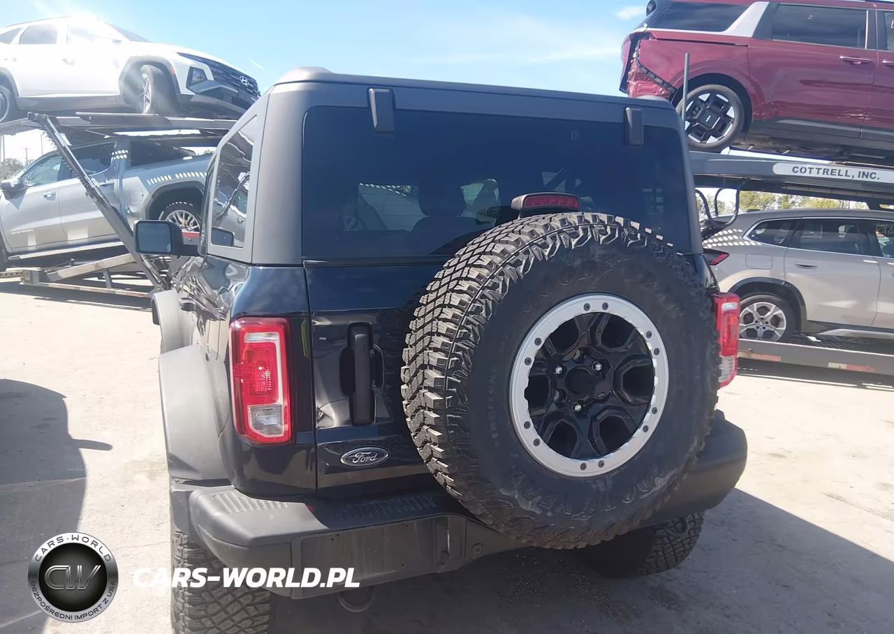 2021 Ford Bronco Black Diamond VIN:1FMDE5CP2MLA67630 - 16