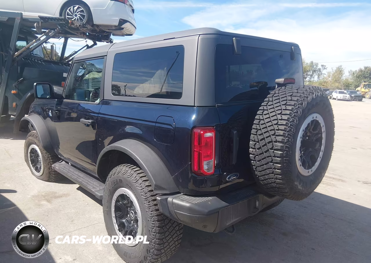 2021 Ford Bronco Black Diamond VIN:1FMDE5CP2MLA67630 - 3
