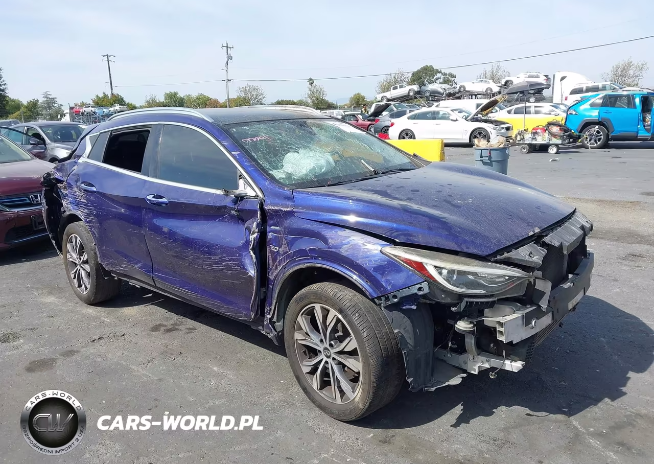 2017 Infiniti Qx30 Premium VIN:SJKCH5CR1HA022363 - 1