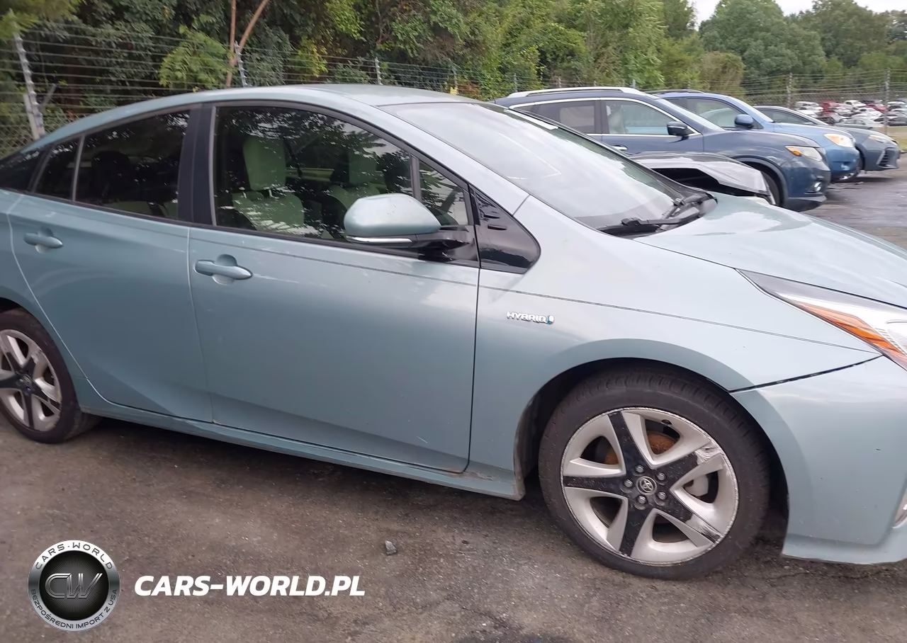2016 Toyota Prius Three Touring VIN:JTDKARFU3G3512414 - 13