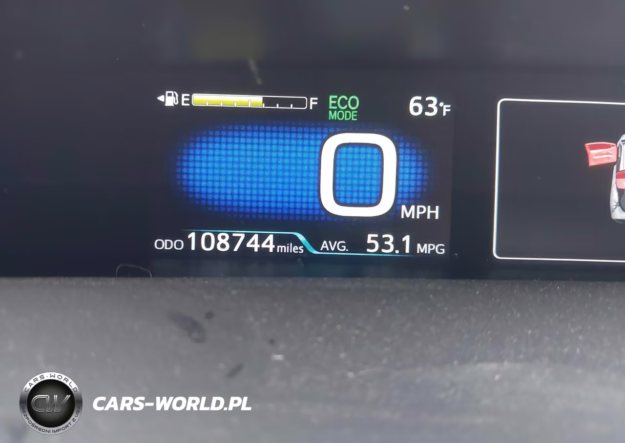 2016 Toyota Prius Three Touring VIN:JTDKARFU3G3512414 - 7
