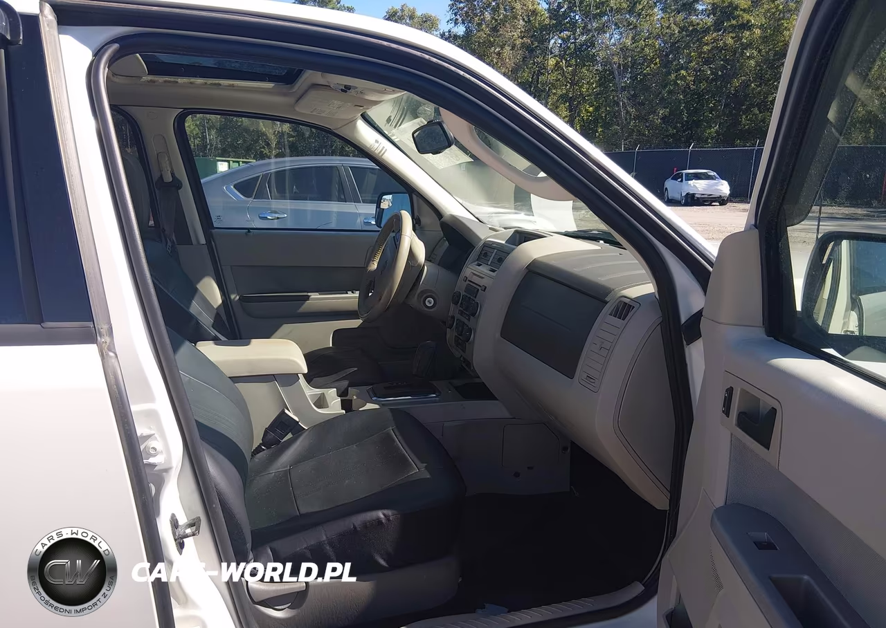2012 Ford Escape Xlt VIN:1FMCU9DG1CKA81138 - 5