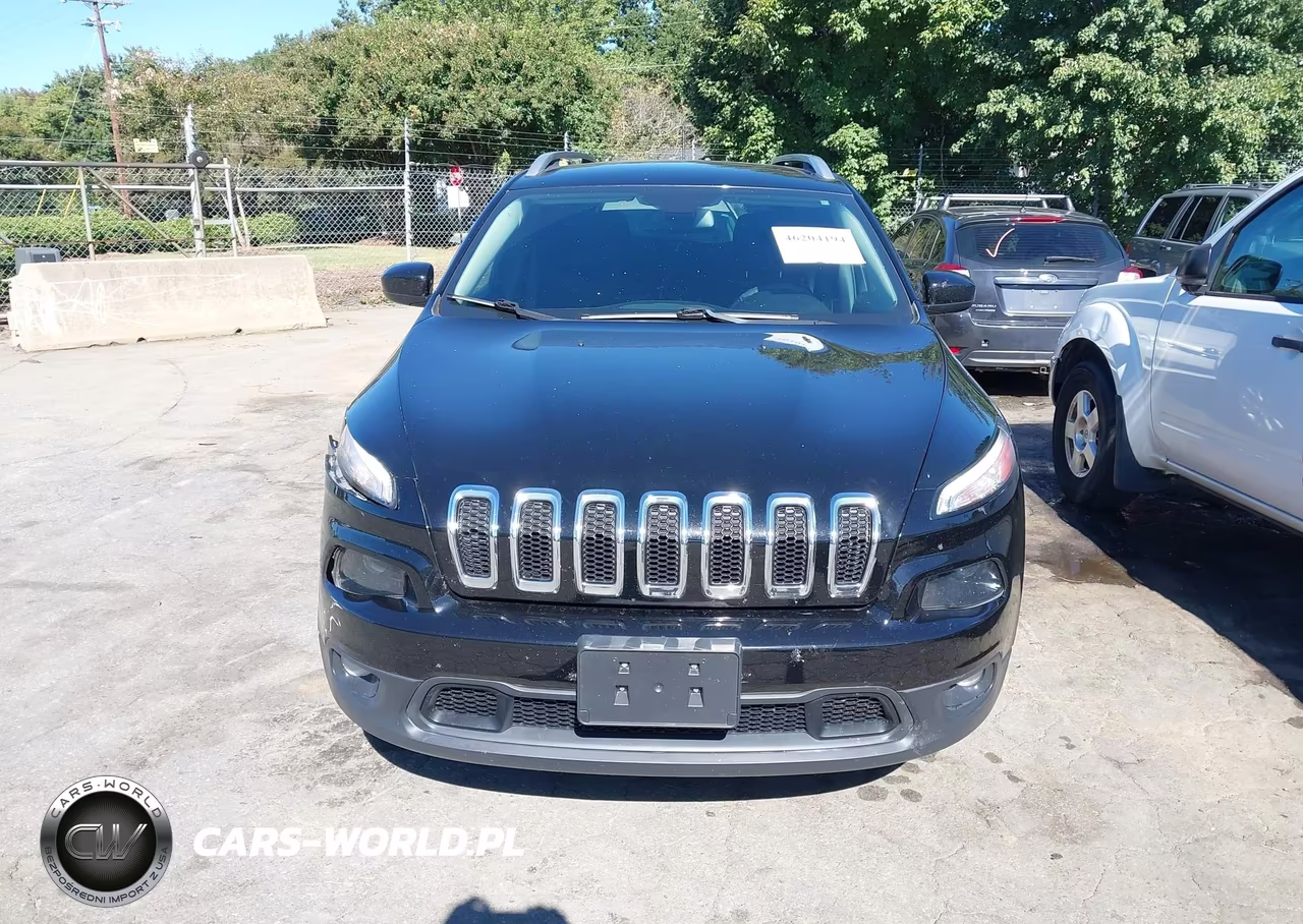 2017 Jeep Cherokee Latitude 4X4 VIN:1C4PJMCB2HW519883 - 12