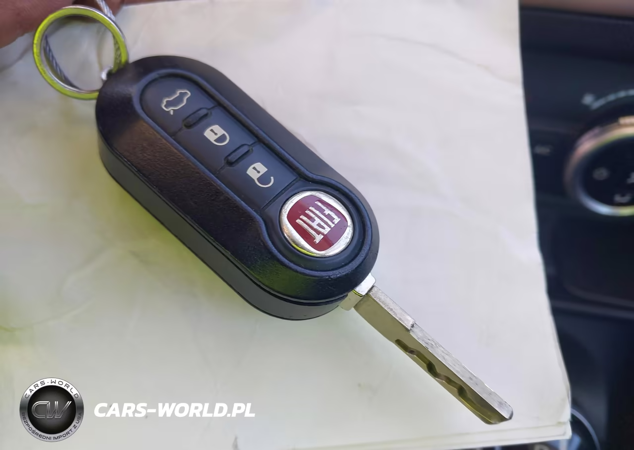 2014 Fiat 500L Lounge VIN:ZFBCFACH0EZ007698 - 11