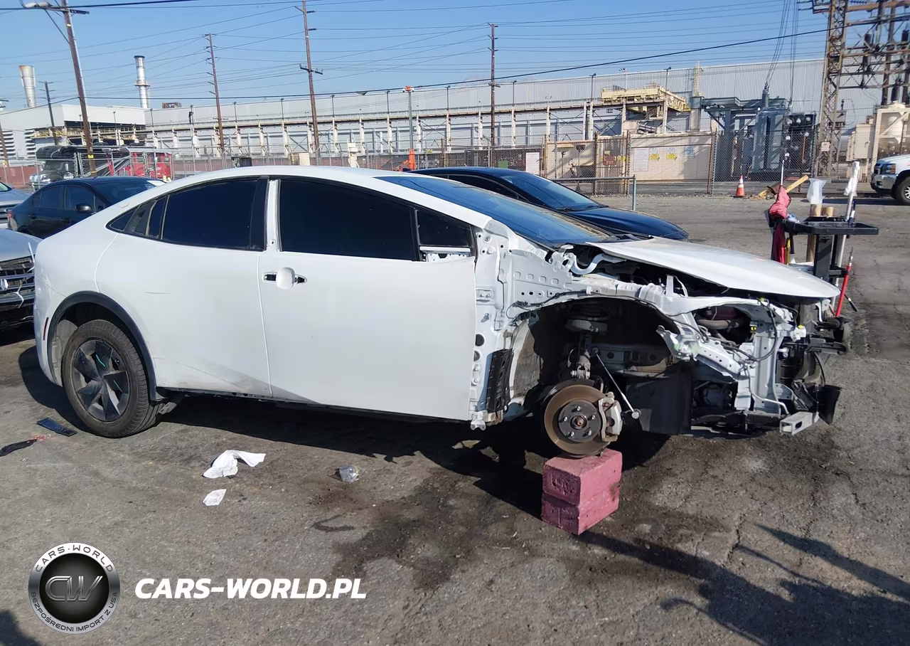 2023 Toyota Prius Le VIN:JTDACAAU5P3013855 - 14