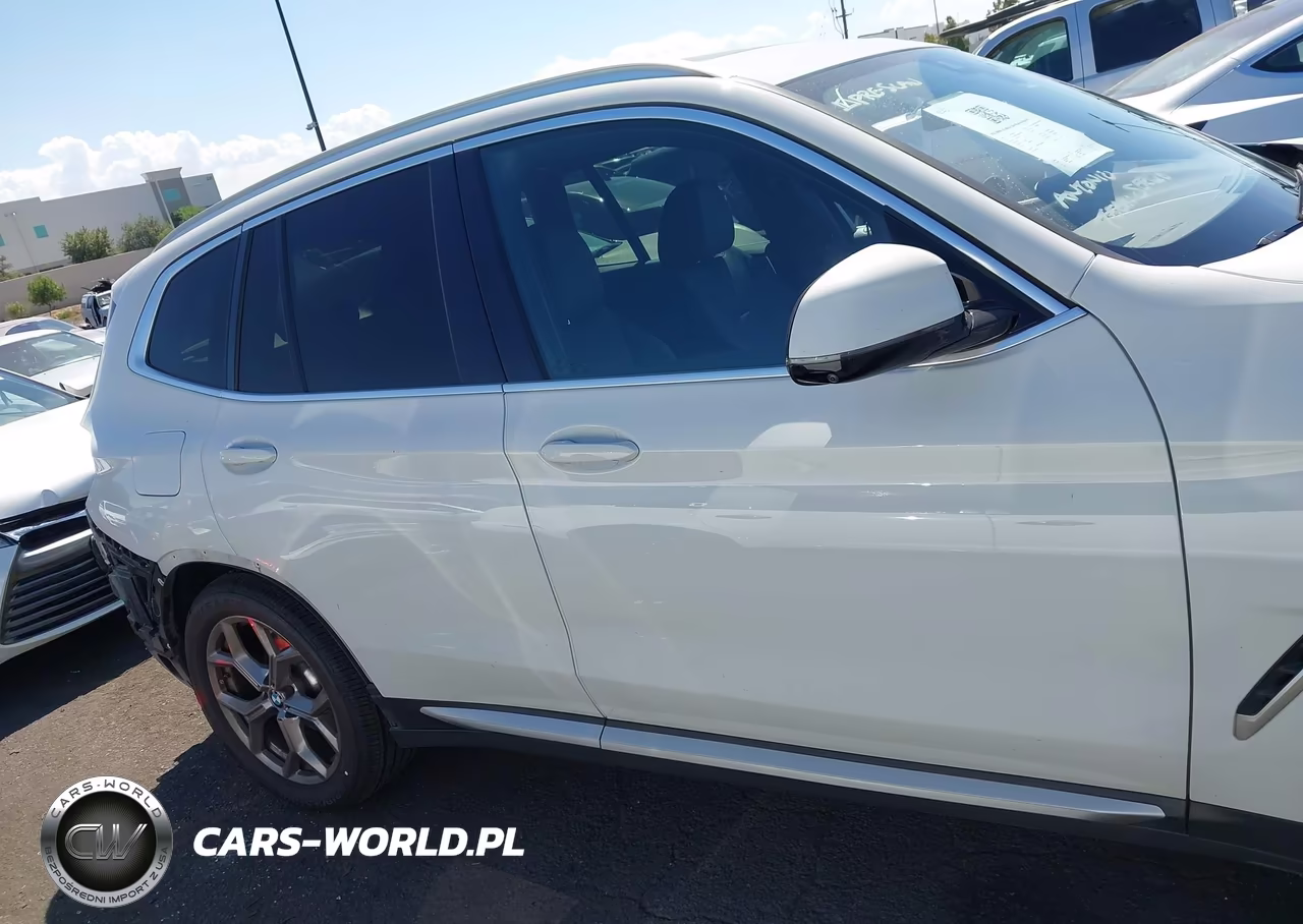 2021 BMW X3 xDrive30E VIN:5UXTS1C03M9F21595 - 14