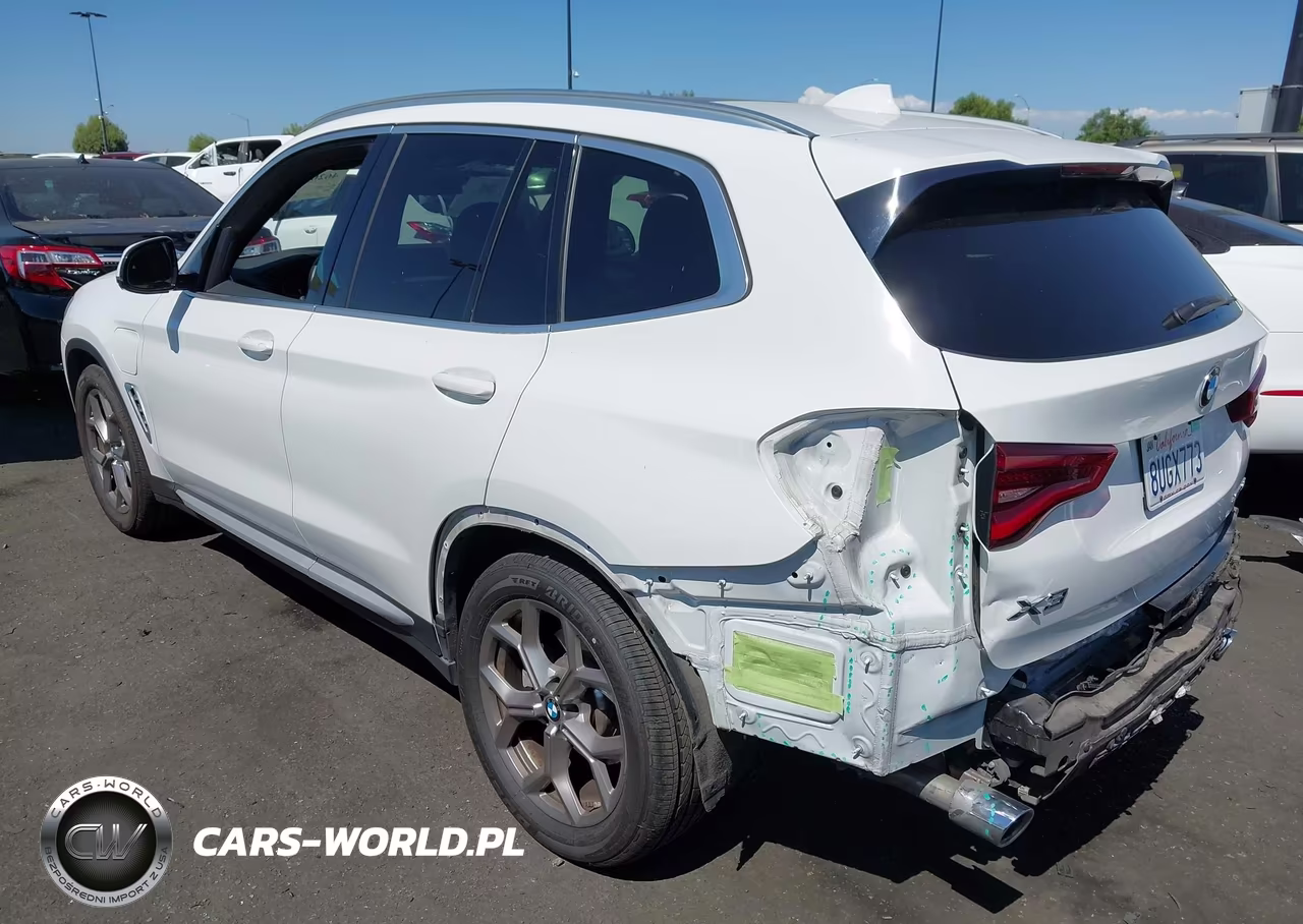 2021 BMW X3 xDrive30E VIN:5UXTS1C03M9F21595 - 3