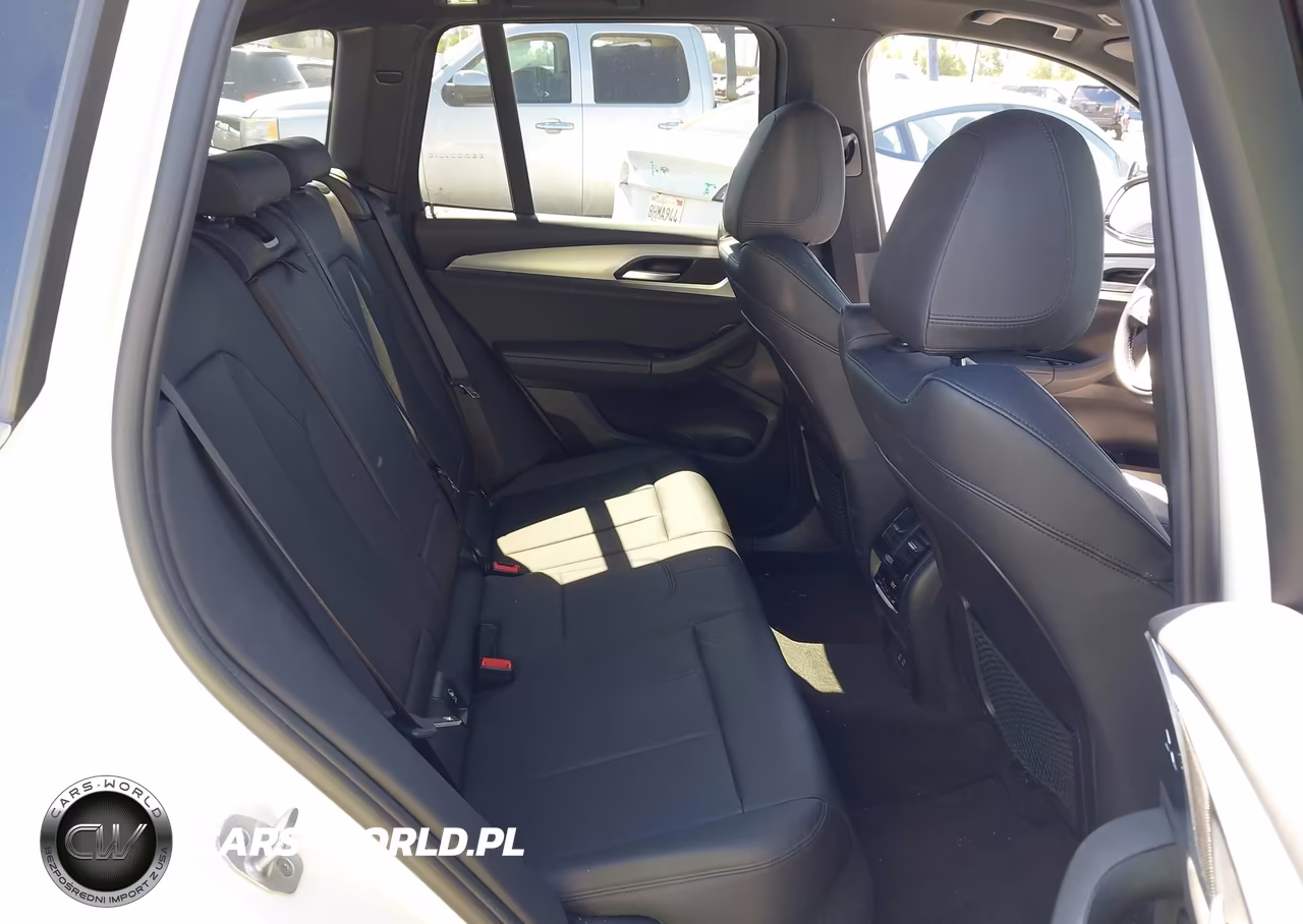 2021 BMW X3 xDrive30E VIN:5UXTS1C03M9F21595 - 8