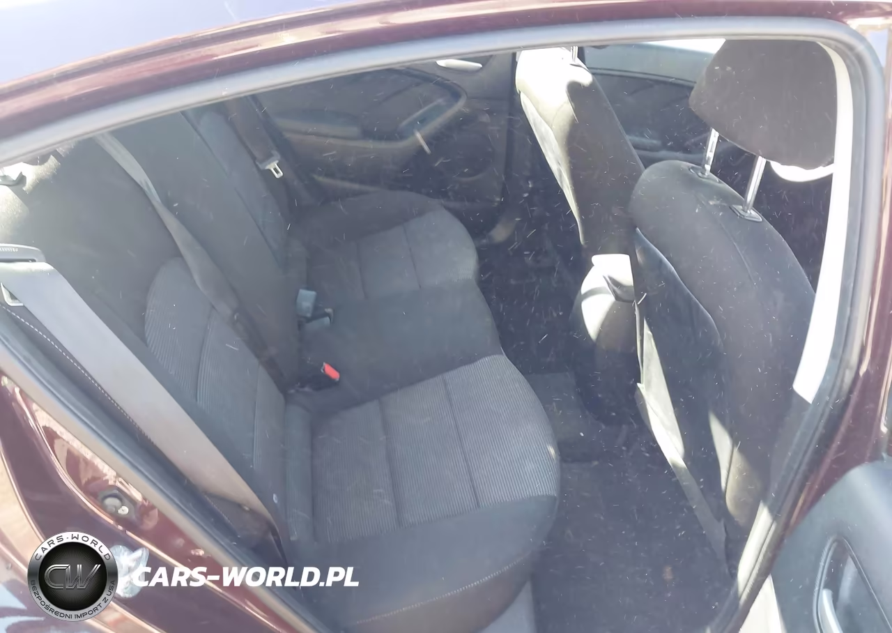2018 Kia Forte Lx VIN:3KPFK4A78JE167352 - 8