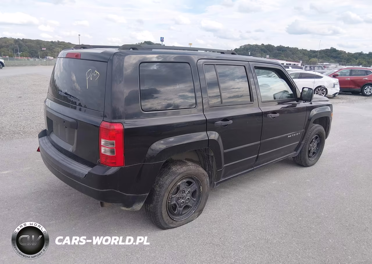 2015 Jeep Patriot Sport VIN:1C4NJPBA8FD428272 - 4