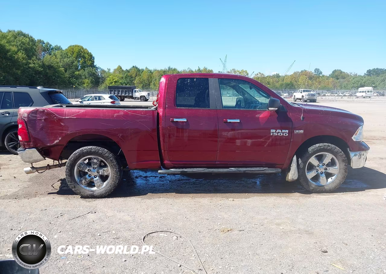 2018 Ram 1500 Big Horn 4X4 6'4 Box VIN:1C6RR7GT8JS106764 - 13