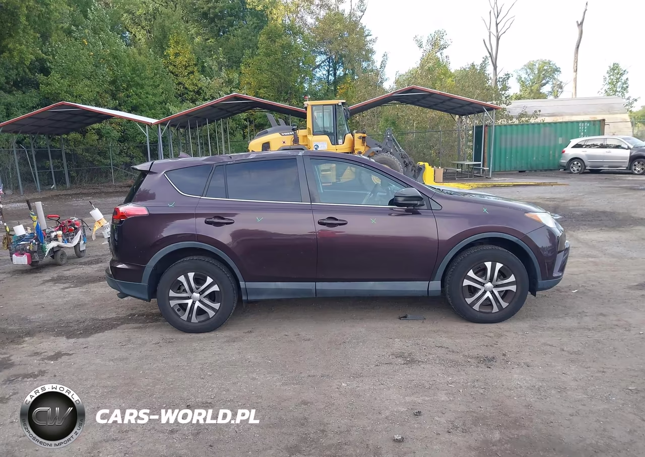 2018 Toyota Rav4 Le VIN:2T3BFREVXJW714067 - 13