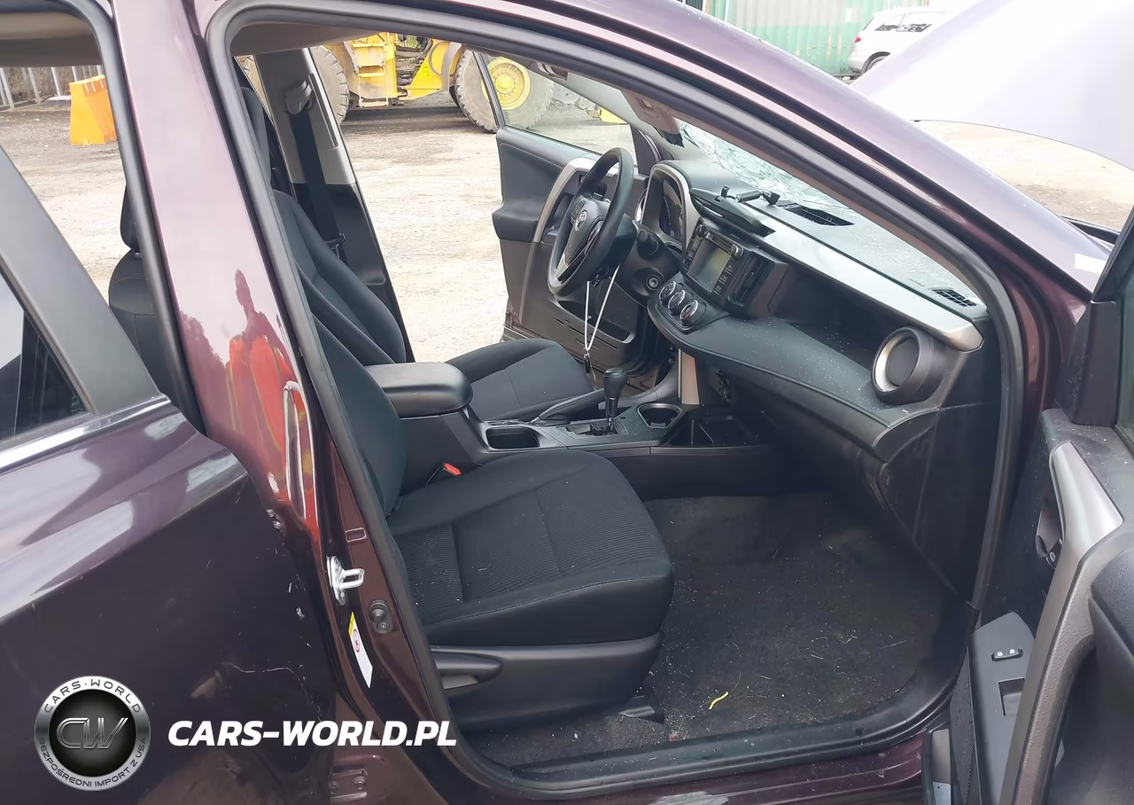 2018 Toyota Rav4 Le VIN:2T3BFREVXJW714067 - 5