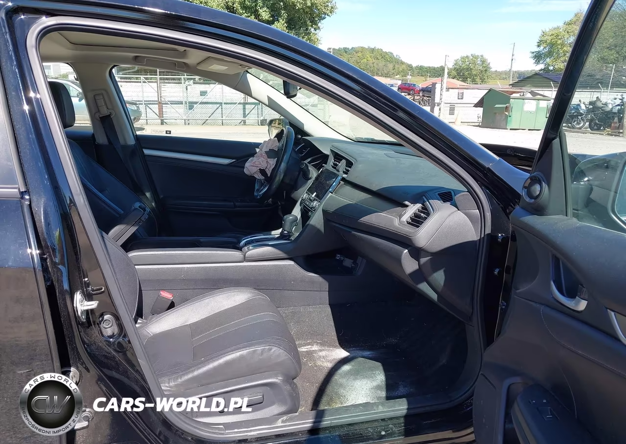 2017 Honda Civic Touring VIN:19XFC1F90HE001729 - 5