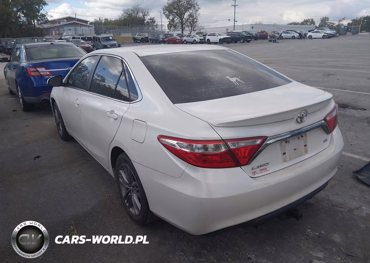 2017 Toyota Camry Se VIN:4T1BF1FK3HU450540 - 3