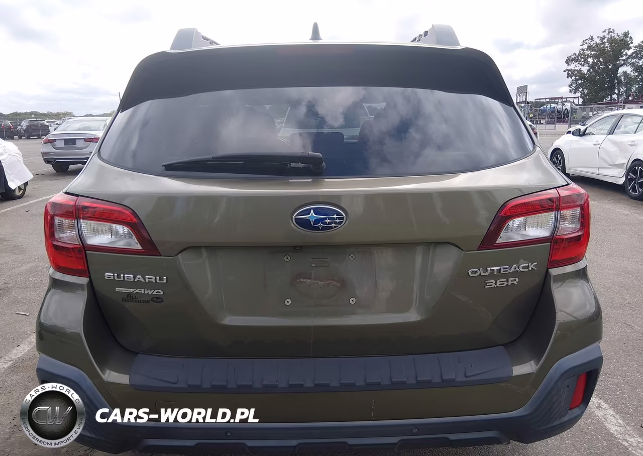 2018 Subaru Outback 3.6R Limited VIN:4S4BSENCXJ3324829 - 16