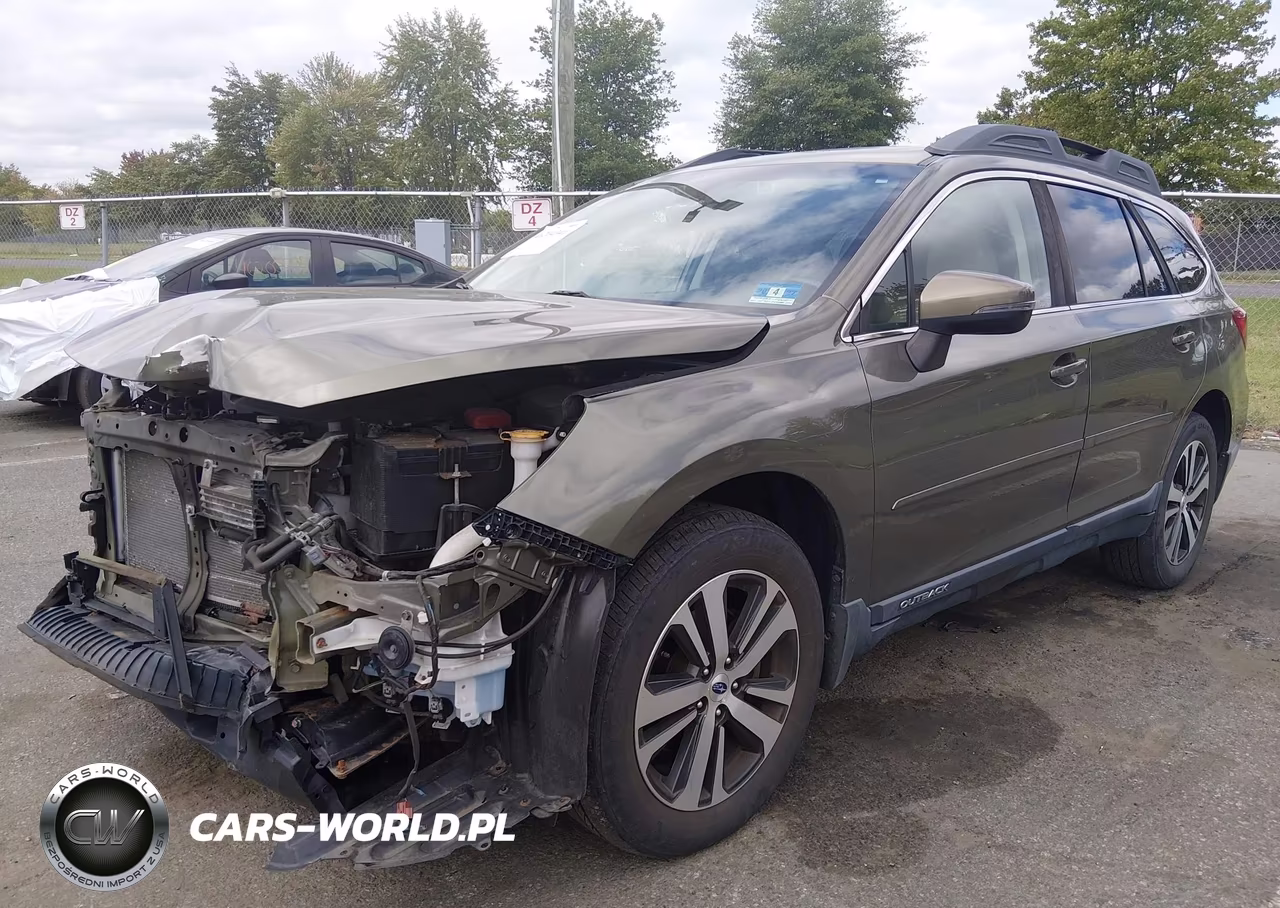 2018 Subaru Outback 3.6R Limited VIN:4S4BSENCXJ3324829 - 2