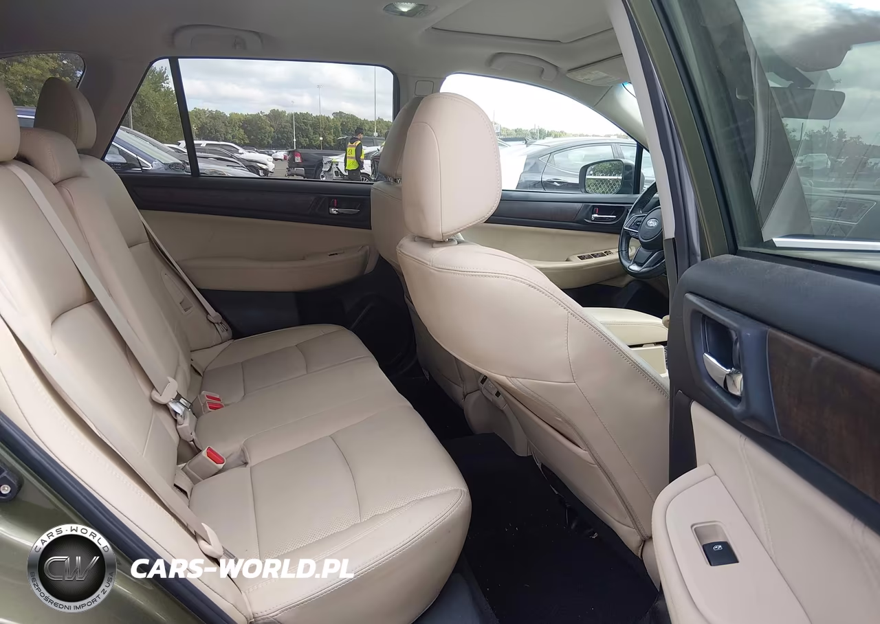 2018 Subaru Outback 3.6R Limited VIN:4S4BSENCXJ3324829 - 8