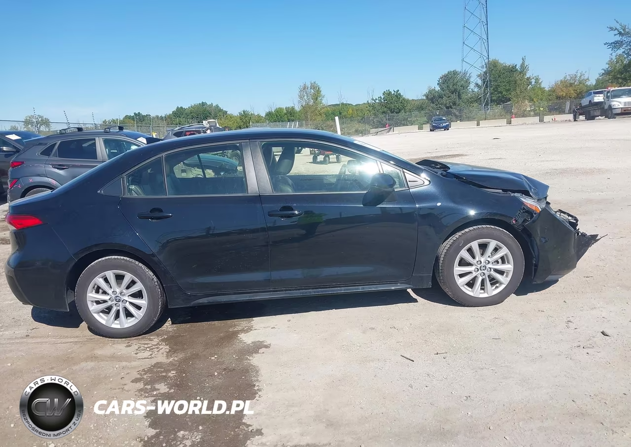2023 Toyota Corolla Hybrid Le VIN:JTDBCMFE8P3008818 - 13