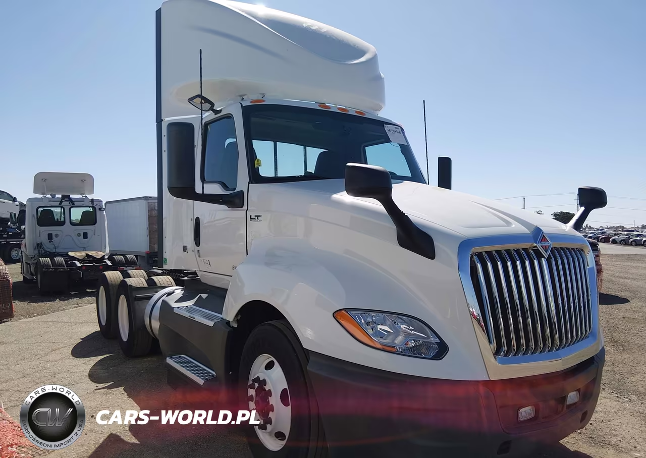 2021 International Lt VIN:3HSDZTZR7MN559981 - 1
