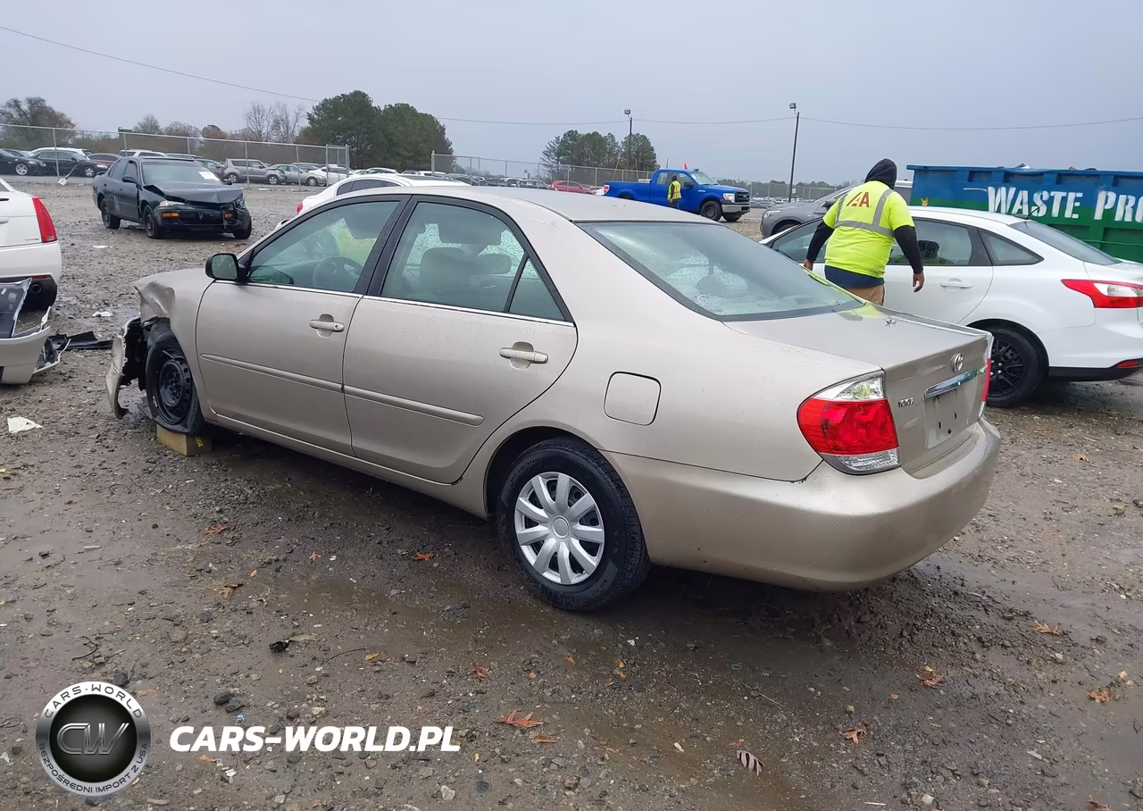 2005 Toyota Camry Std VIN:4T1BE32K85U582466 - 3