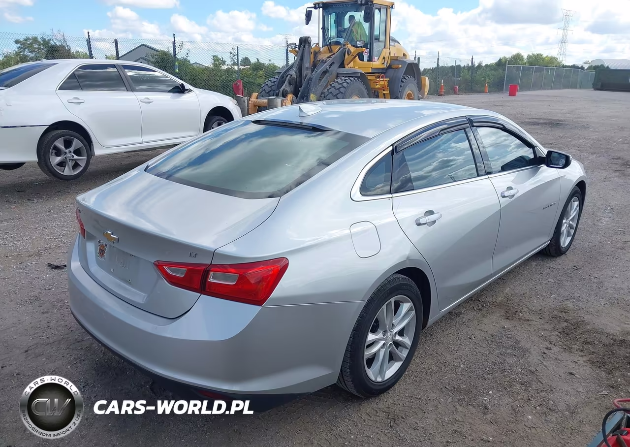 2016 Chevrolet Malibu 1Lt VIN:1G1ZE5ST2GF278833 - 4
