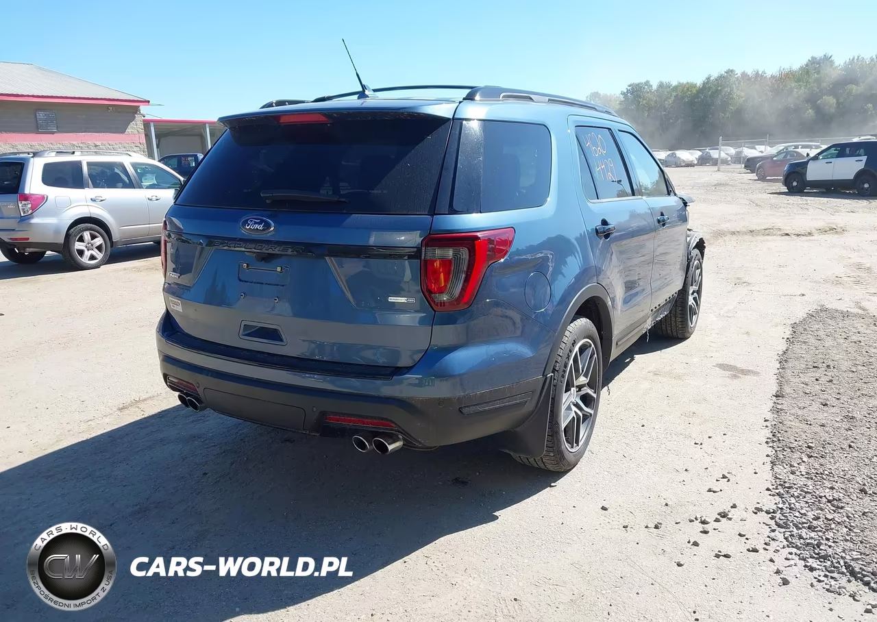 2018 Ford Explorer Sport VIN:1FM5K8GT4JGA61340 - 4