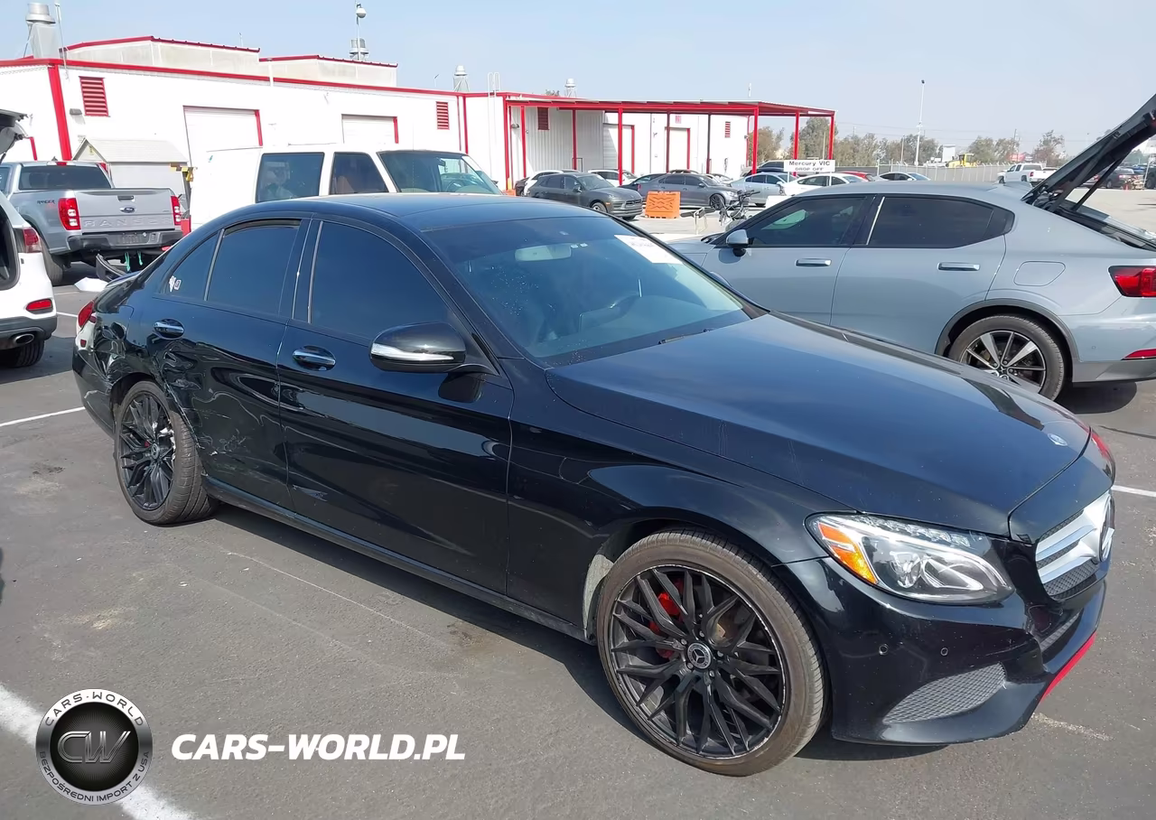 2015 Mercedes-Benz C 300 4Matic VIN:55SWF4KB8FU065718 - 15