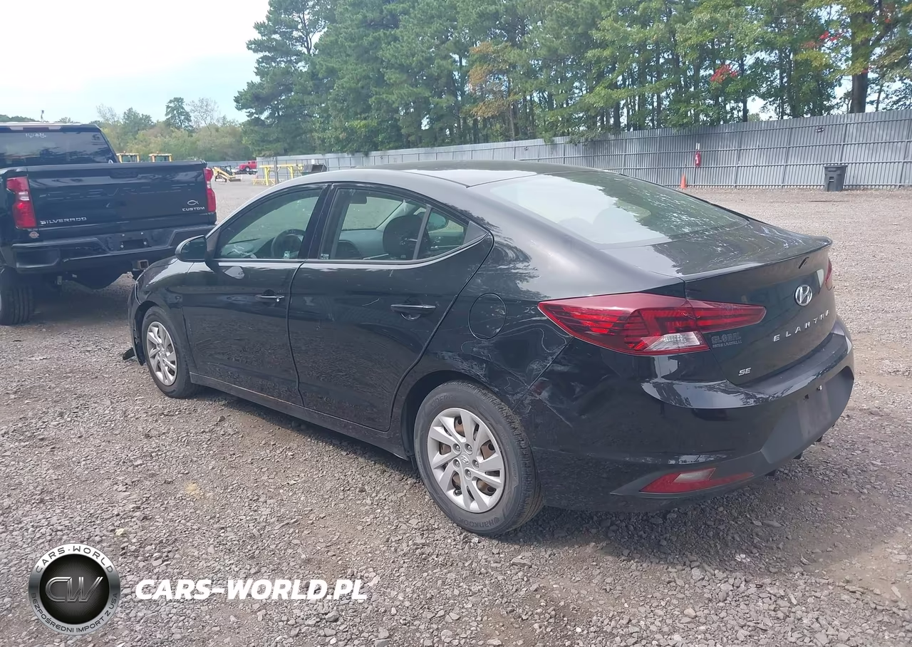 2019 Hyundai Elantra Se VIN:5NPD74LF6KH462945 - 3