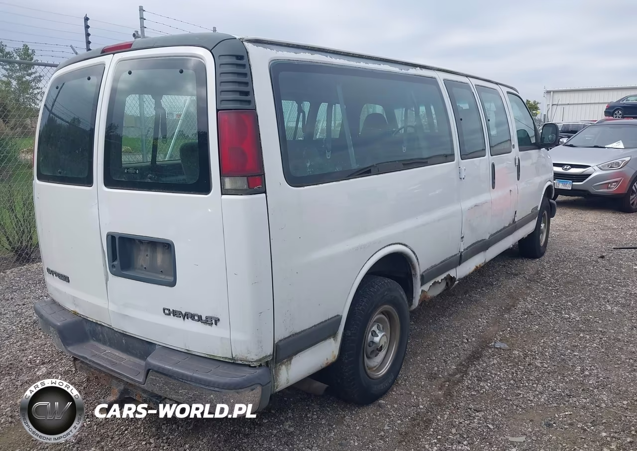 2002 Chevrolet Express VIN:1GAHG39R121171718 - 4