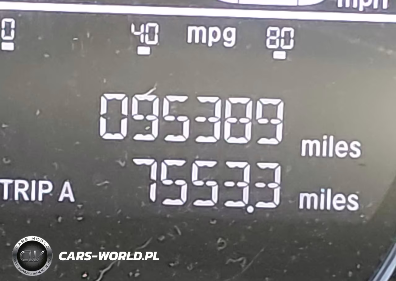 2018 Honda Civic Sport VIN:SHHFK7H45JU228890 - 15