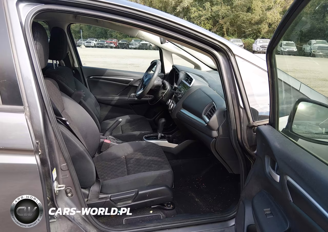 2015 Honda Fit Lx VIN:3HGGK5H55FM705888 - 5