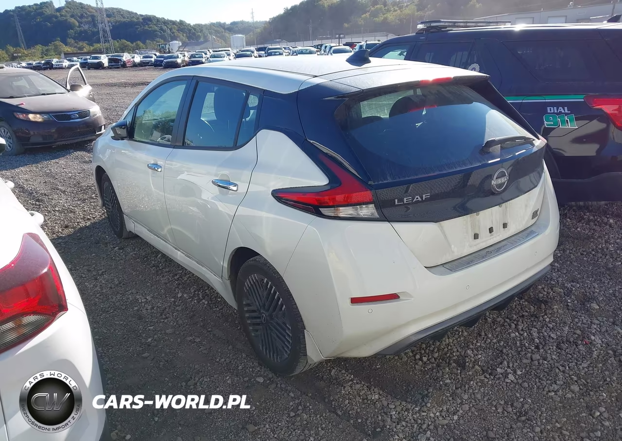 2023 Nissan Leaf Sv Plus 60 Kwh VIN:1N4CZ1CV2PC551612 - 3