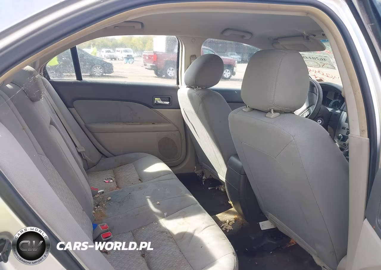 2012 Ford Fusion S VIN:3FAHP0GA7CR351690 - 8