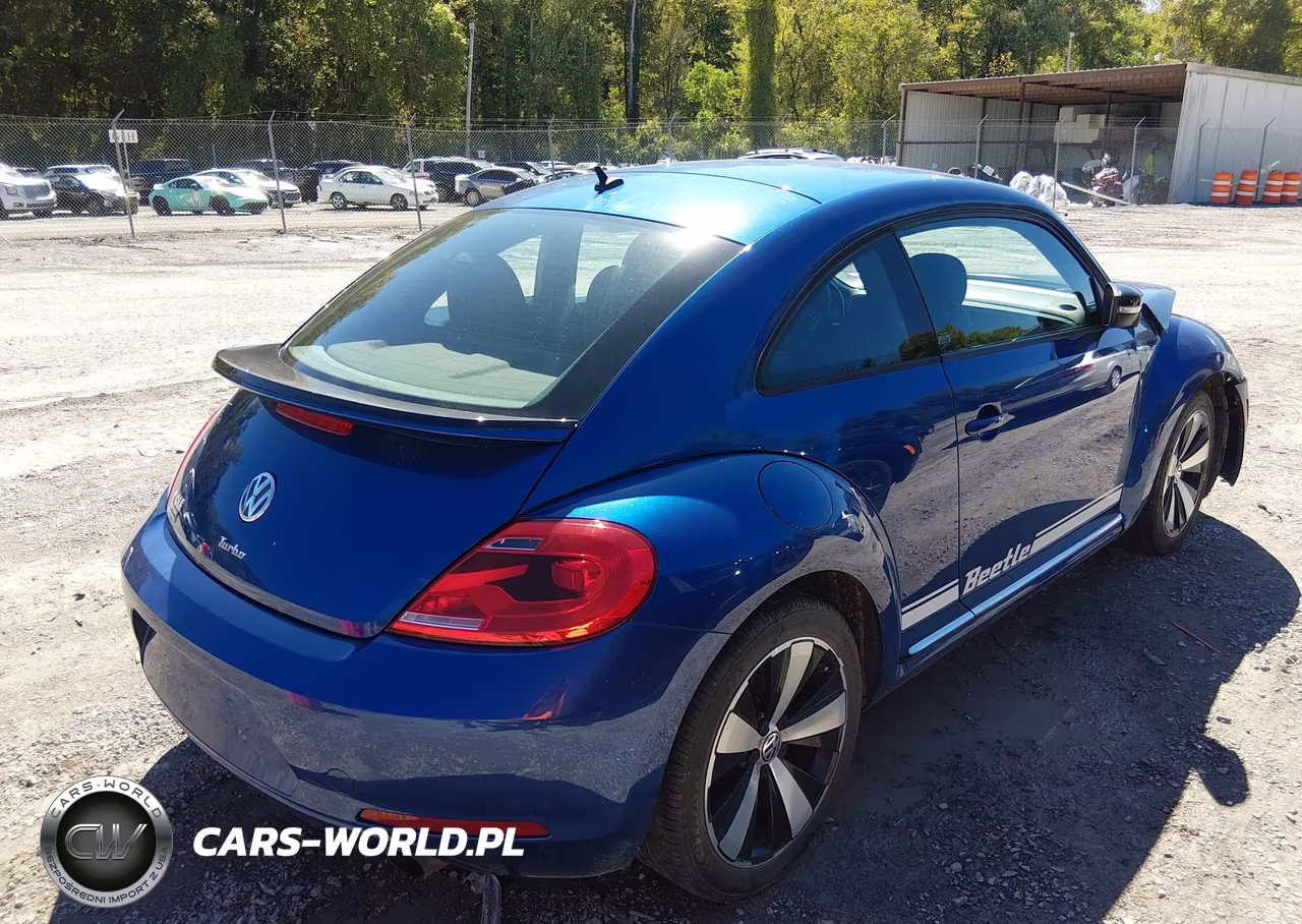 2012 Volkswagen Beetle 2.0T Turbo VIN:3VWVA7ATXCM615447 - 4