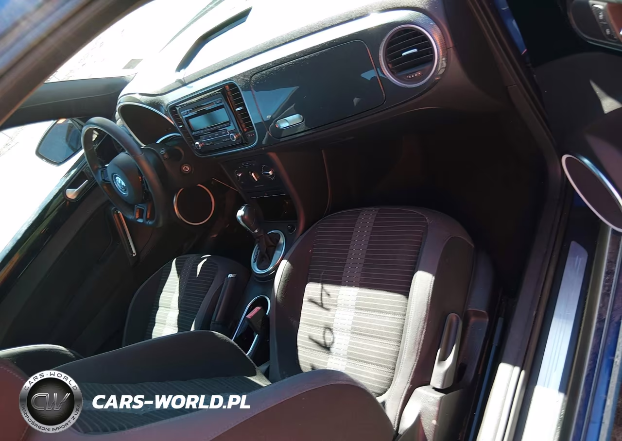 2012 Volkswagen Beetle 2.0T Turbo VIN:3VWVA7ATXCM615447 - 5