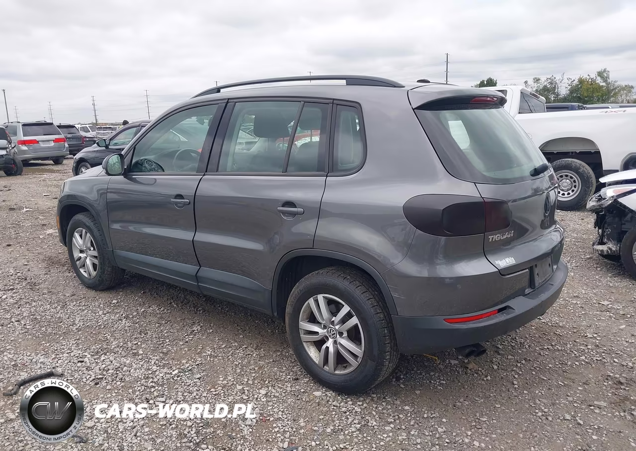 2016 Volkswagen Tiguan S VIN:WVGBV7AX2GW604540 - 3