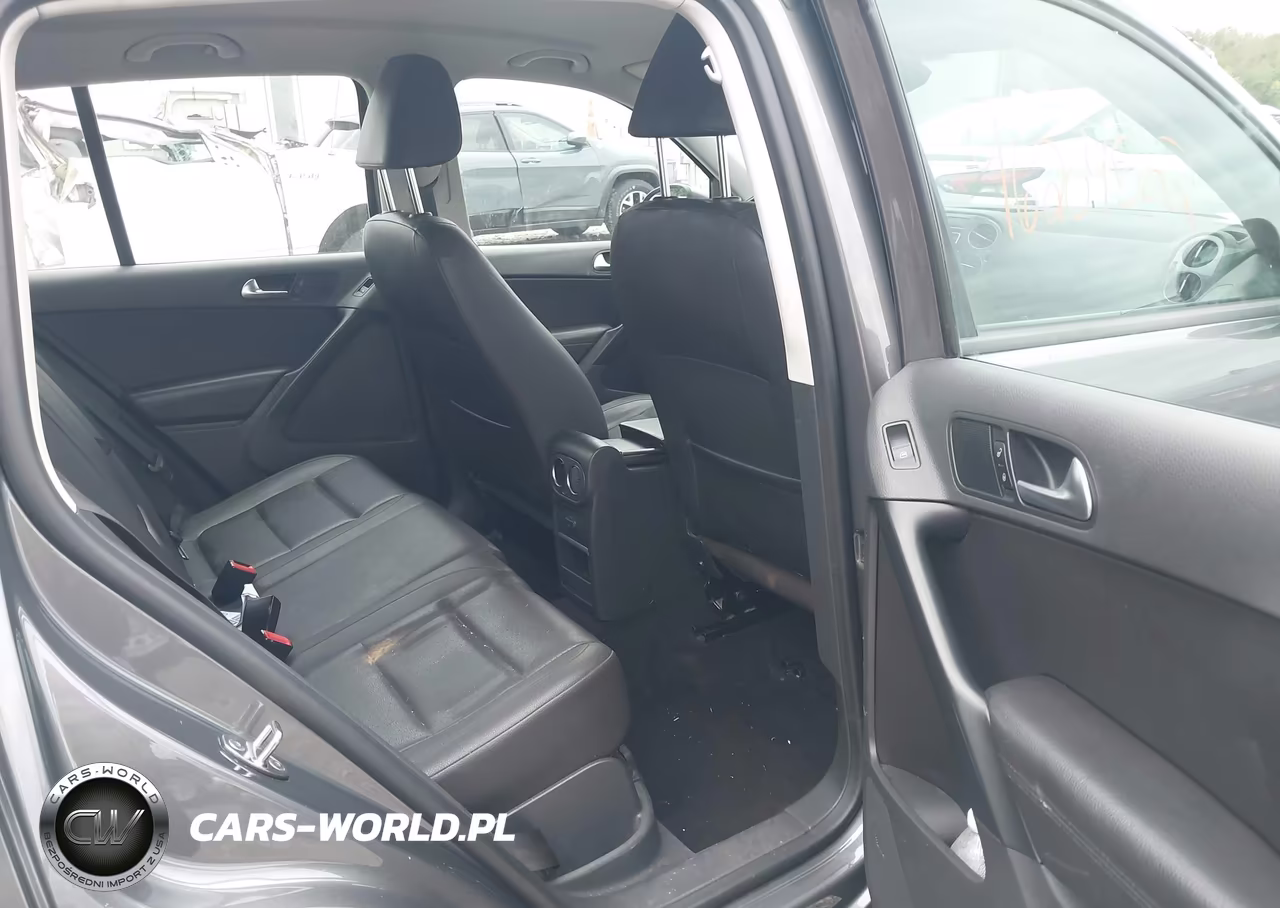 2016 Volkswagen Tiguan S VIN:WVGBV7AX2GW604540 - 8