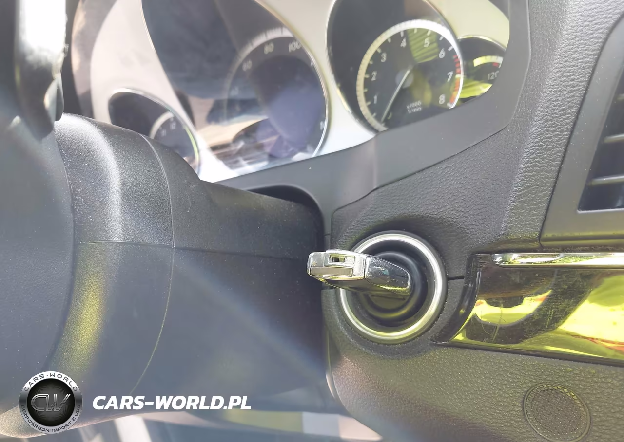 2012 Mercedes-Benz E 350 VIN:WDDKJ5KBXCF161335 - 11