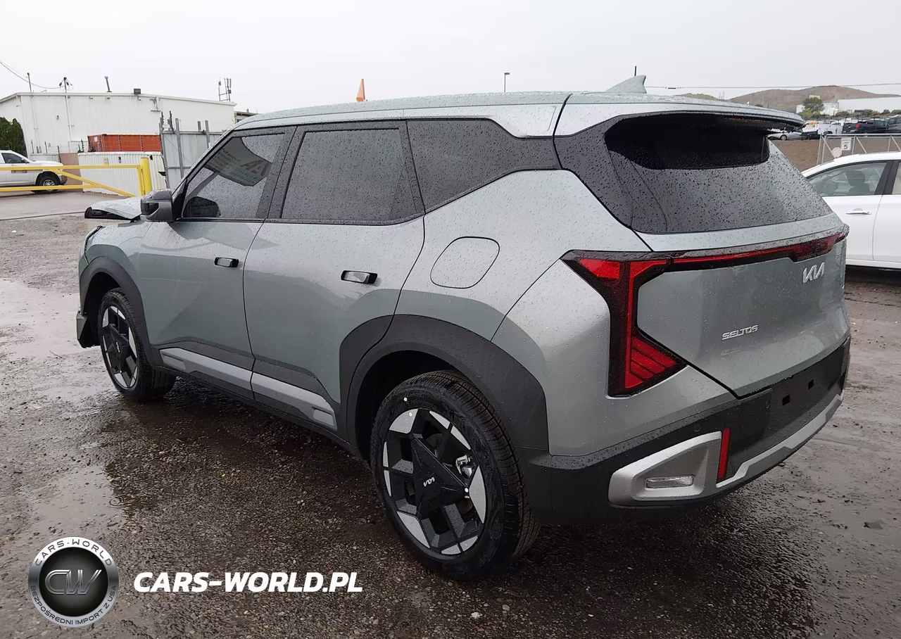2027 Kia Seltos VIN:KNDELCD32V7013401 - 3