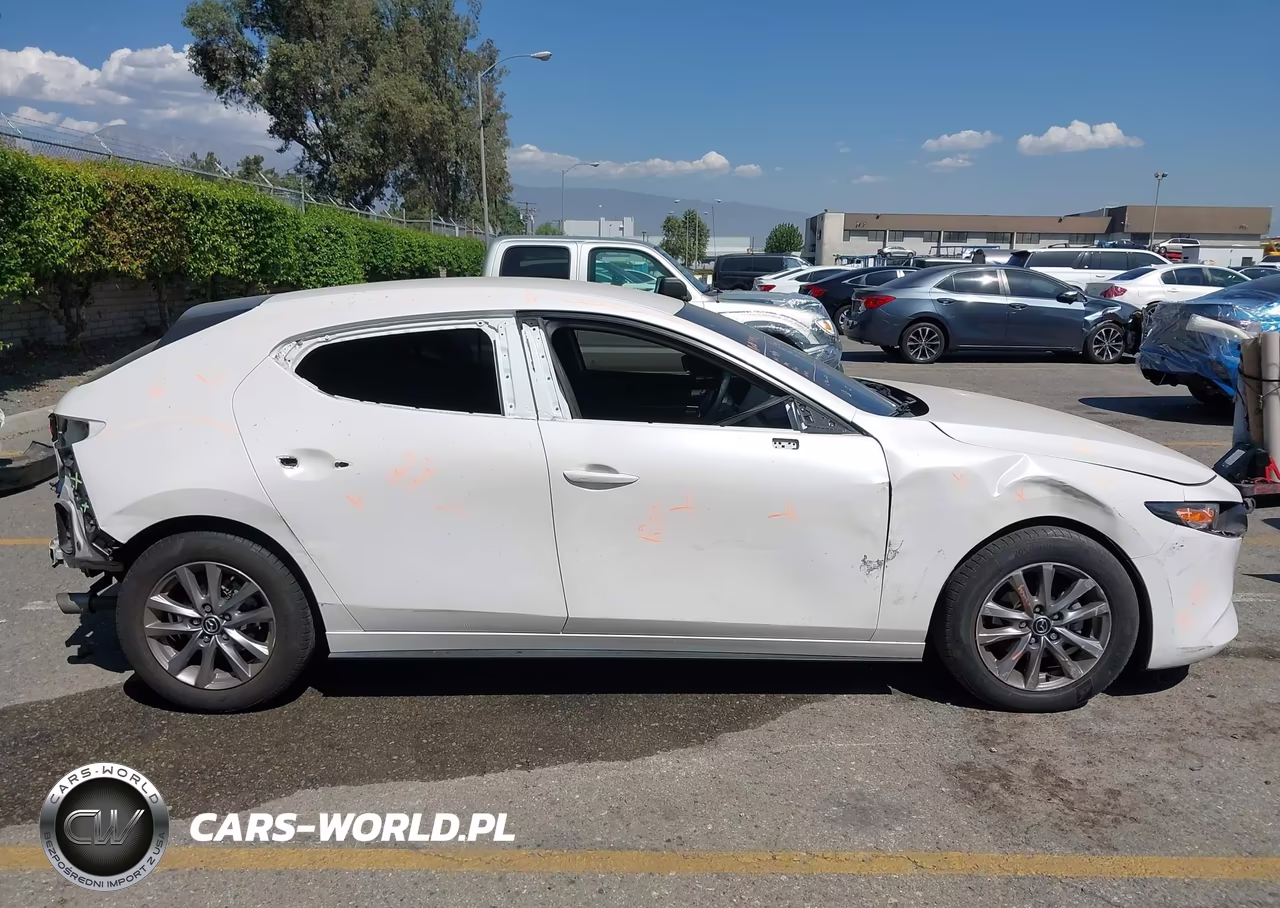 2021 Mazda Mazda3 2.5 S VIN:JM1BPAJL5M1314617 - 18