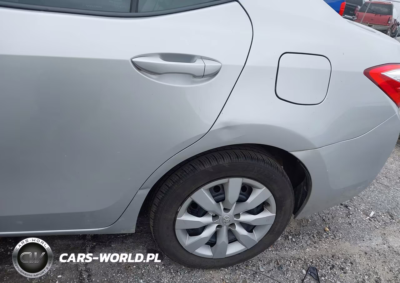 2016 Toyota Corolla Le VIN:2T1BURHE5GC559383 - 18