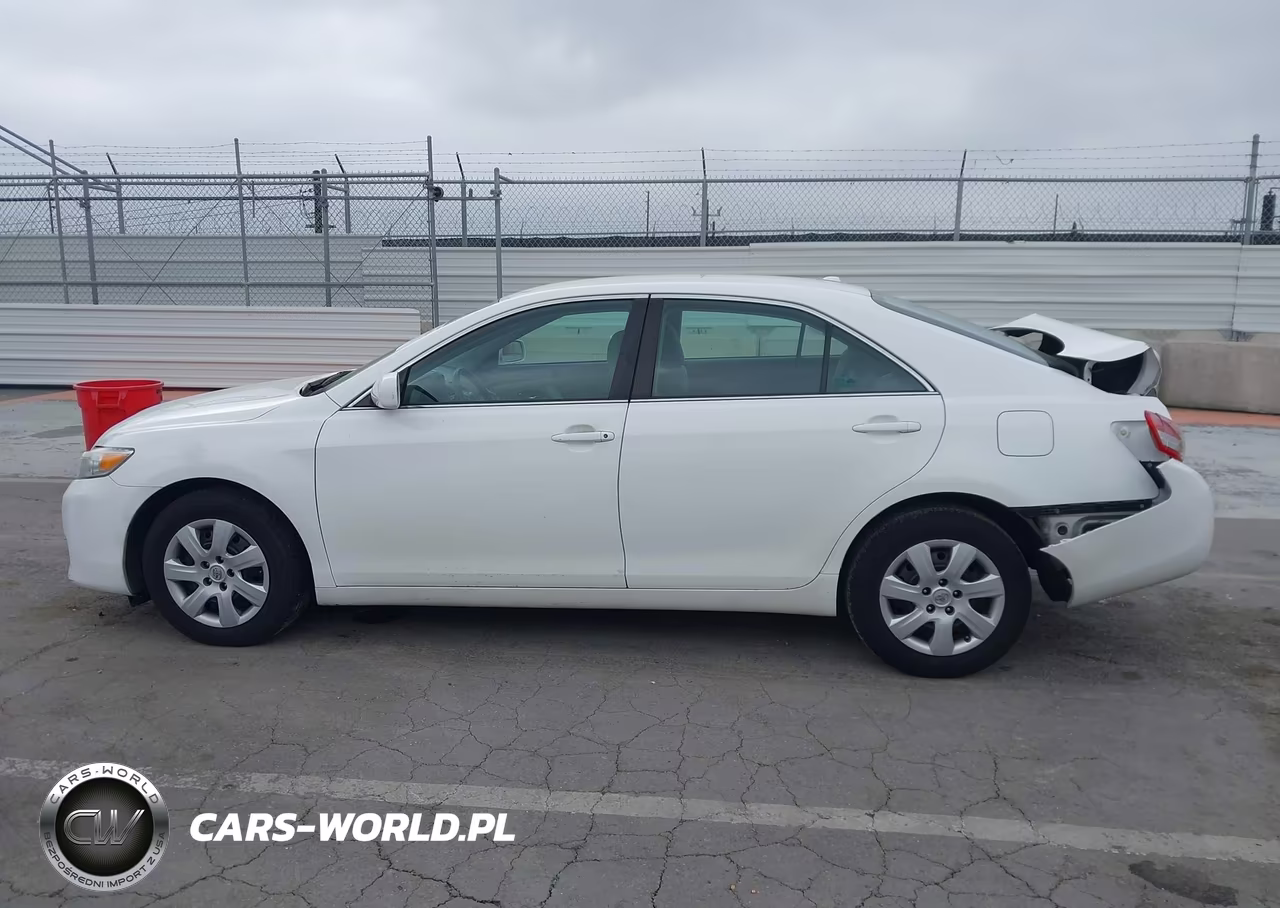2011 Toyota Camry Le VIN:4T1BF3EK7BU760324 - 14