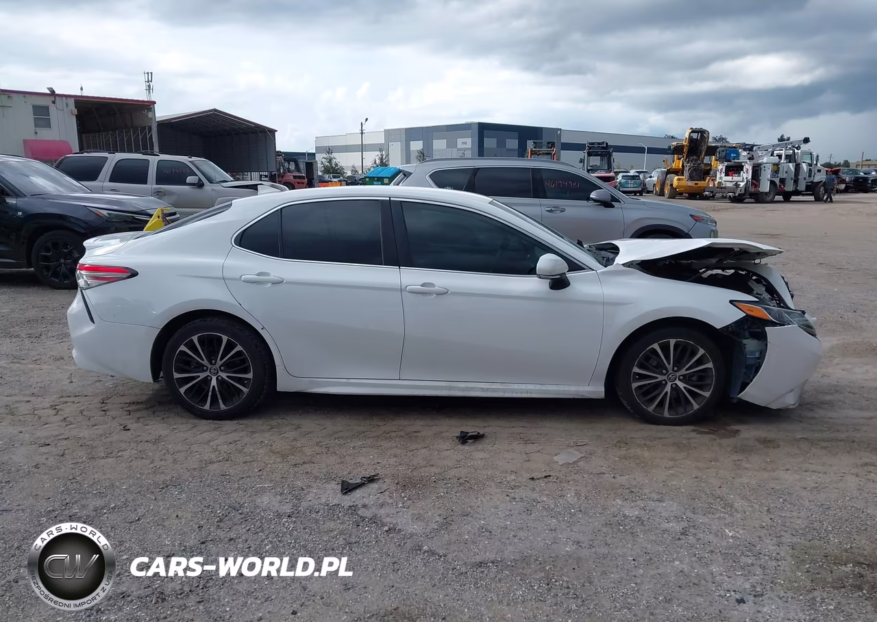 2019 Toyota Camry Se VIN:4T1B11HK8KU739495 - 13
