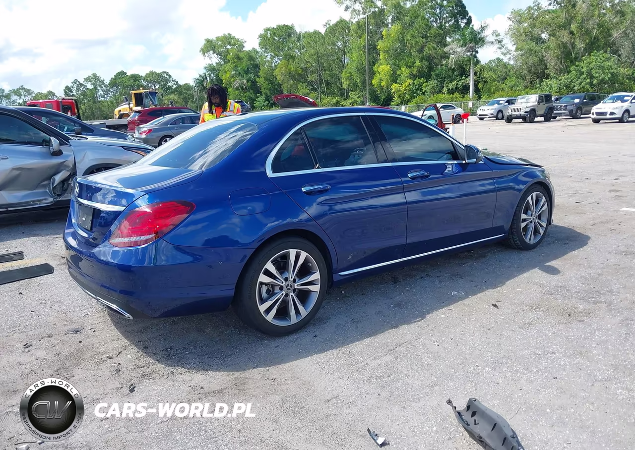 2019 Mercedes-Benz C 300 VIN:55SWF8DBXKU295968 - 4
