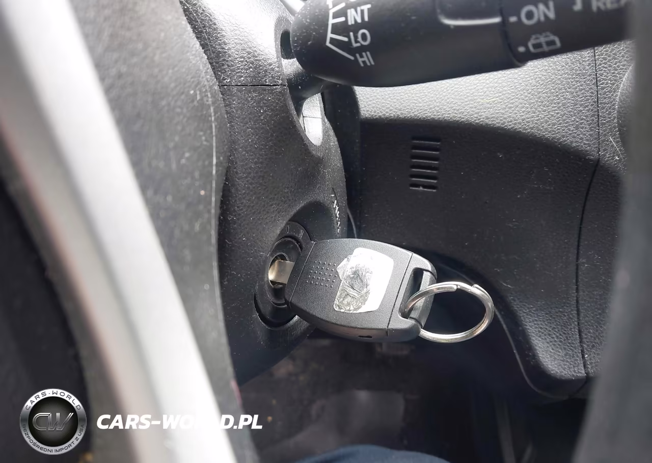 2012 Honda Fit VIN:JHMGE8G39CC000174 - 11