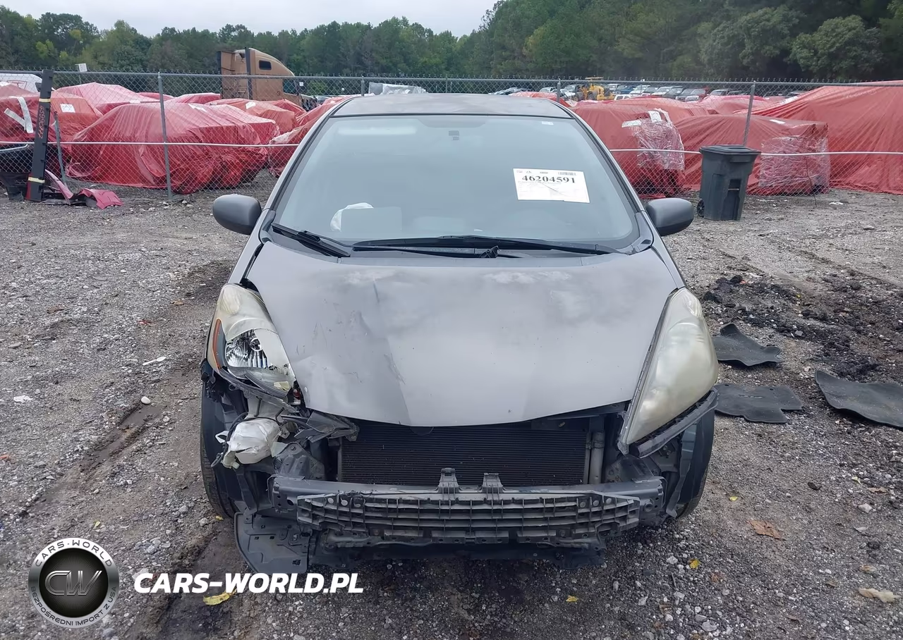 2012 Honda Fit VIN:JHMGE8G39CC000174 - 13